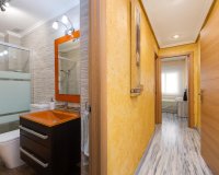 Herverkoop - Appartement -
Torrevieja - Acequion