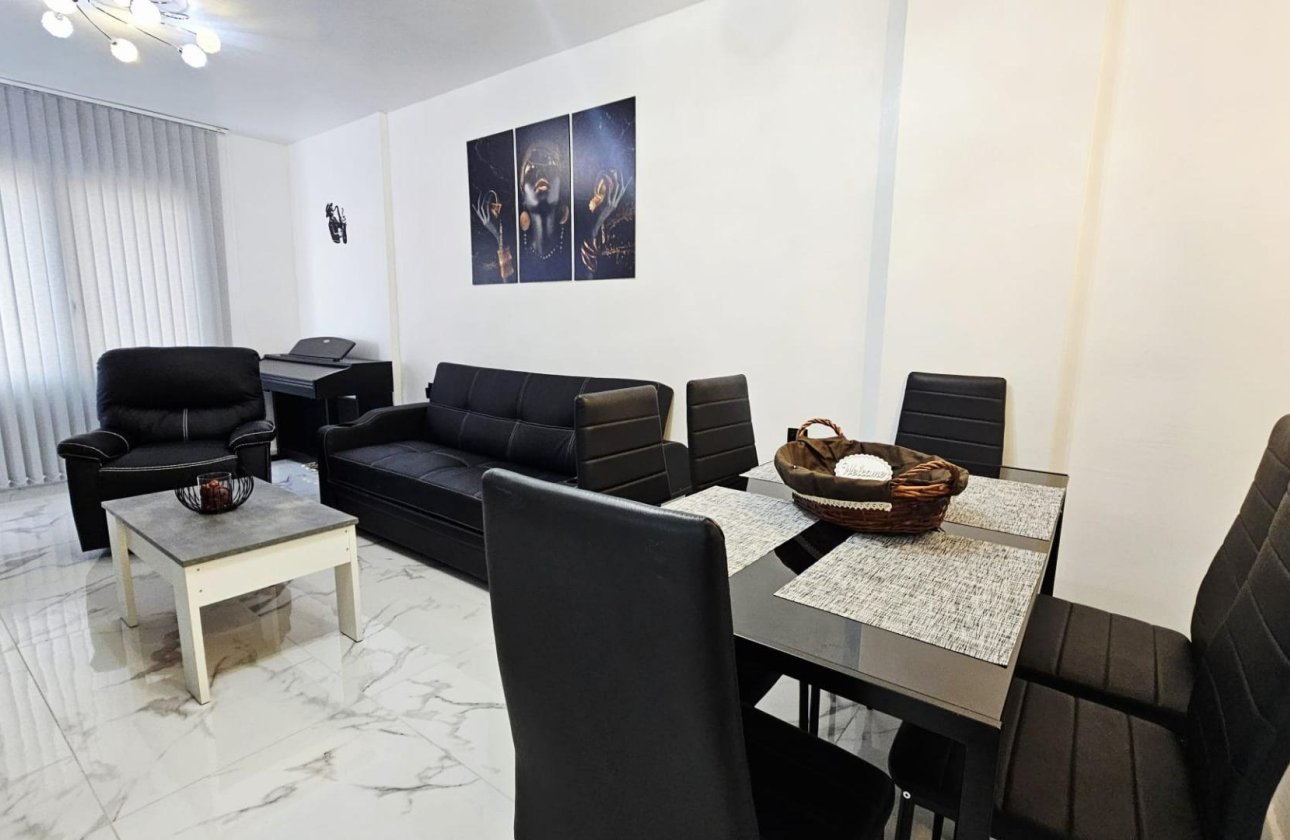 Herverkoop - Appartement -
Torrevieja - Acequion