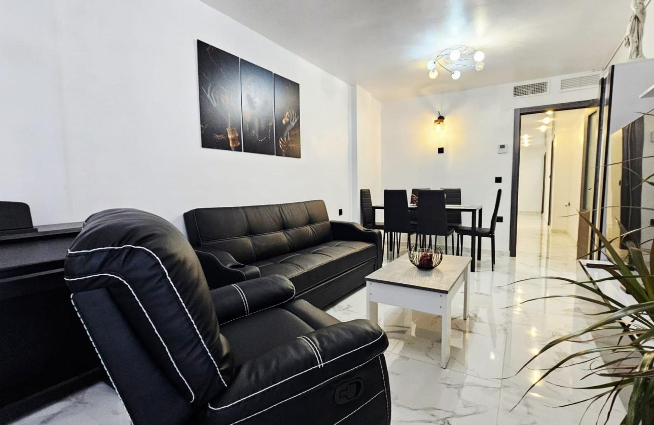 Herverkoop - Appartement -
Torrevieja - Acequion