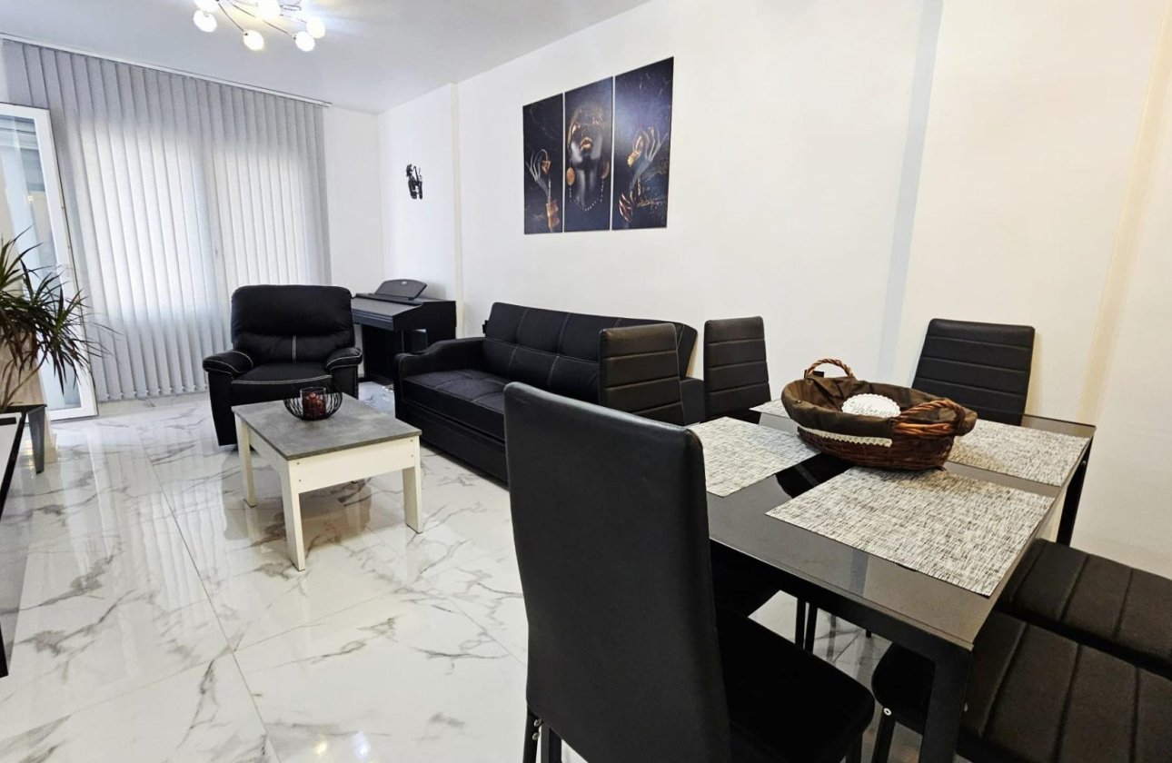 Herverkoop - Appartement -
Torrevieja - Acequion