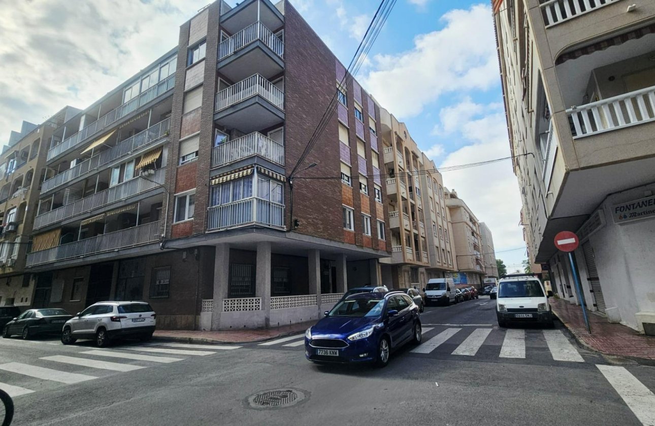 Herverkoop - Appartement -
Torrevieja - Acequion