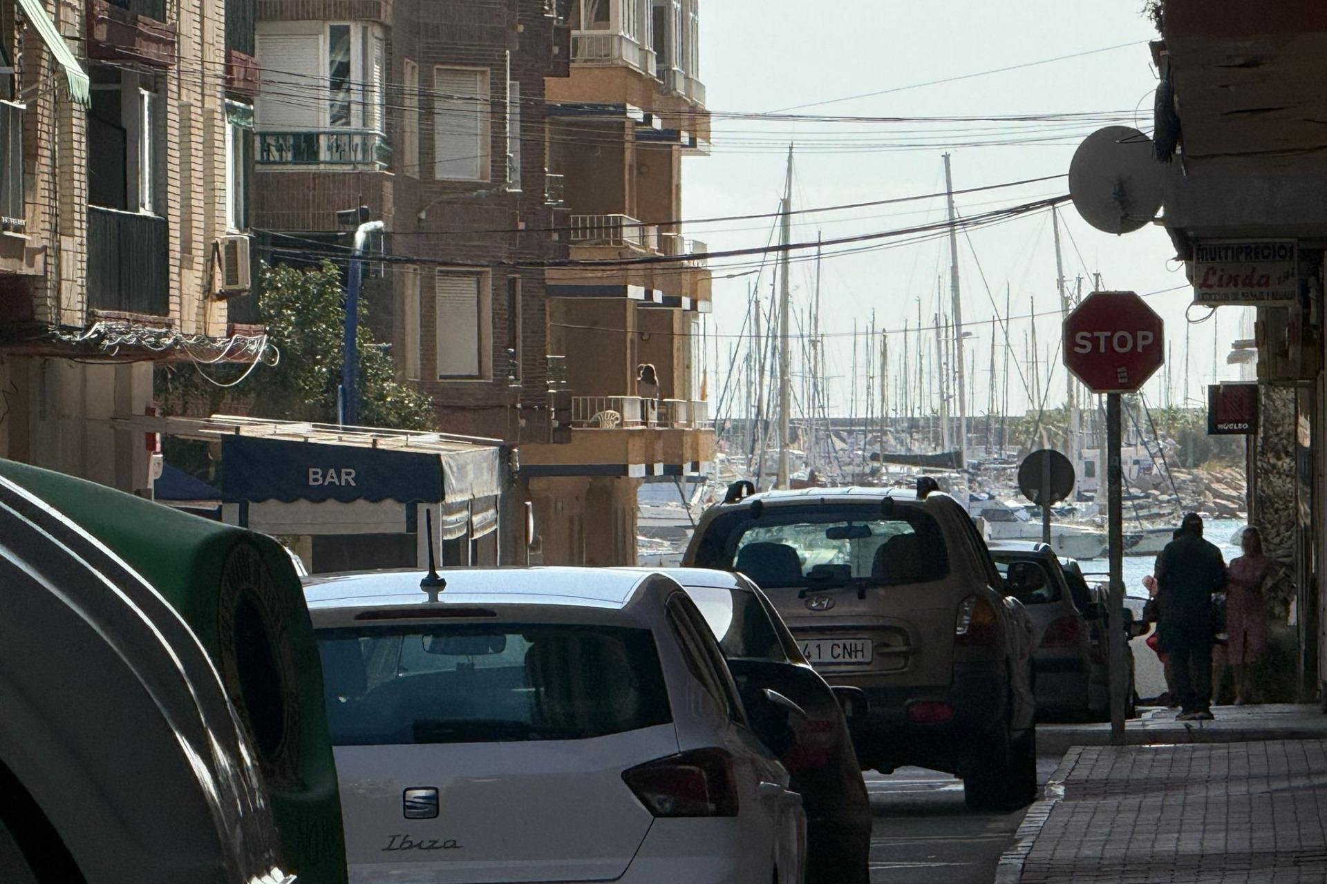 Herverkoop - Appartement -
Torrevieja - Acequion