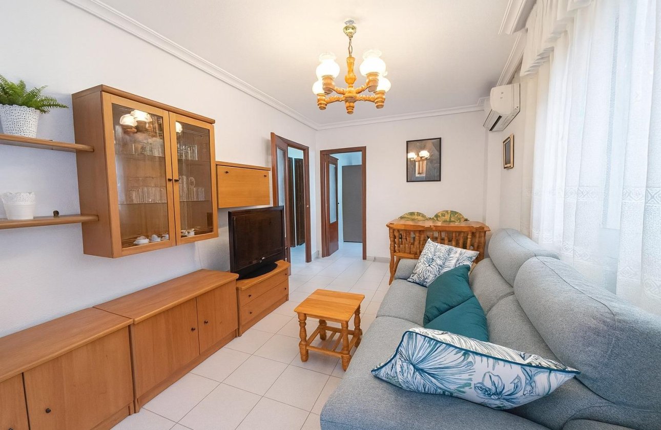 Herverkoop - Appartement -
Torrevieja - Acequion