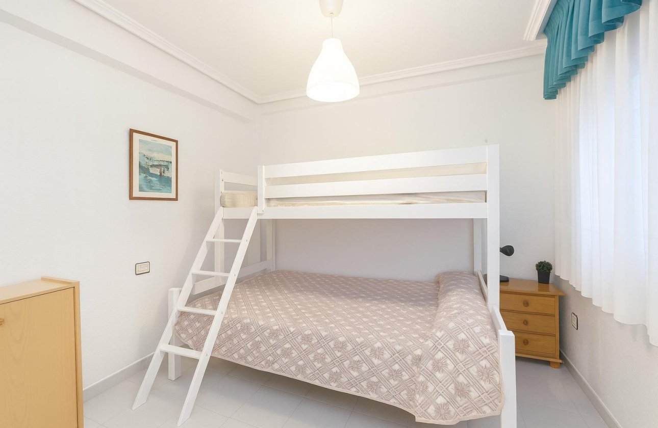 Herverkoop - Appartement -
Torrevieja - Acequion