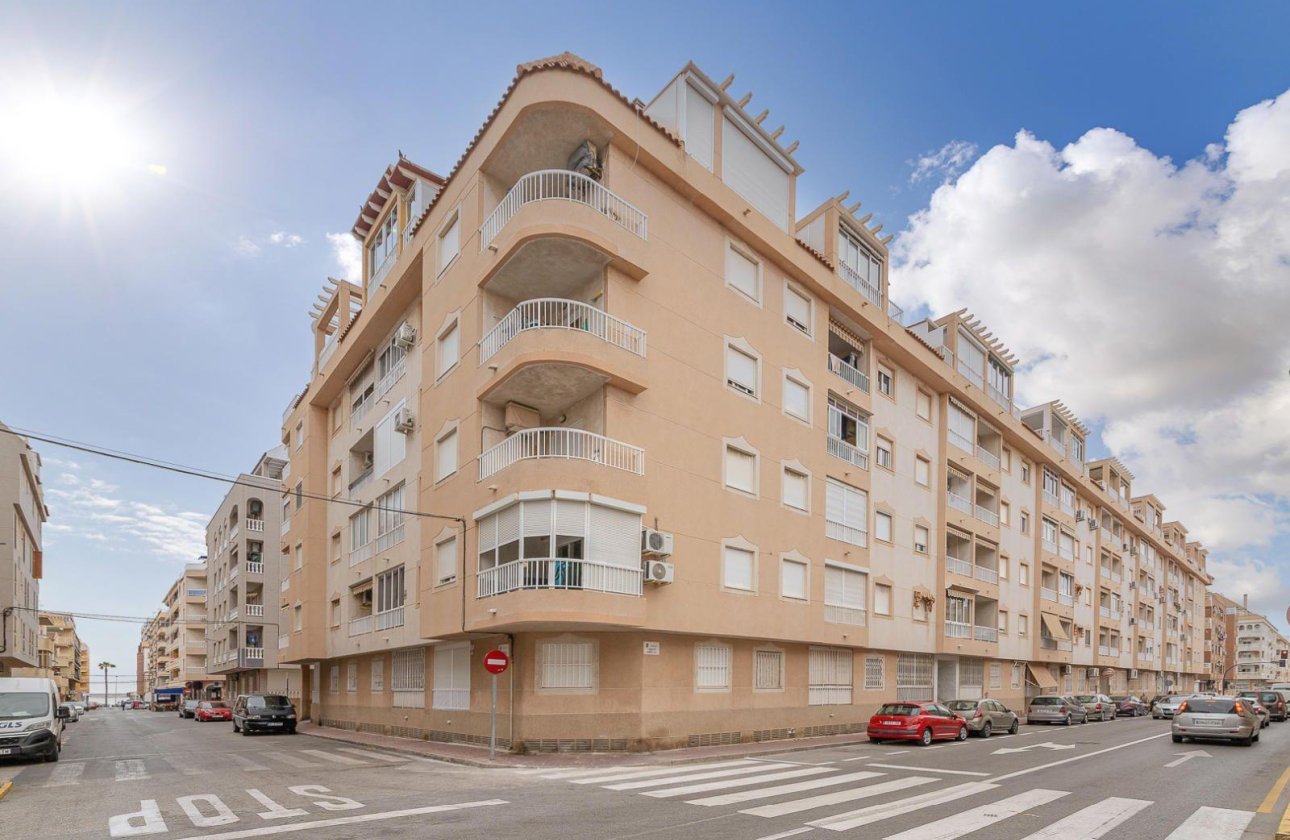 Herverkoop - Appartement -
Torrevieja - Acequion