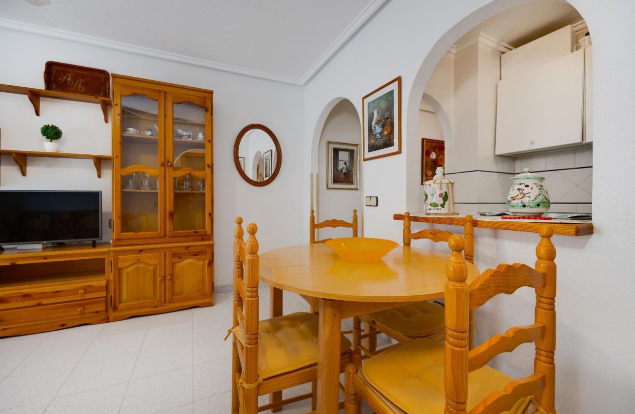 Herverkoop - Appartement -
Torrevieja - Acequion