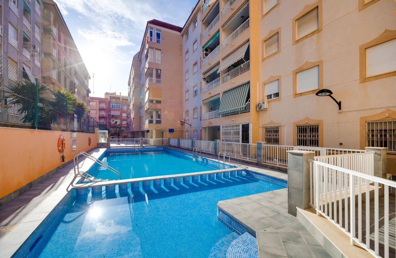 Herverkoop - Appartement -
Torrevieja - Acequion