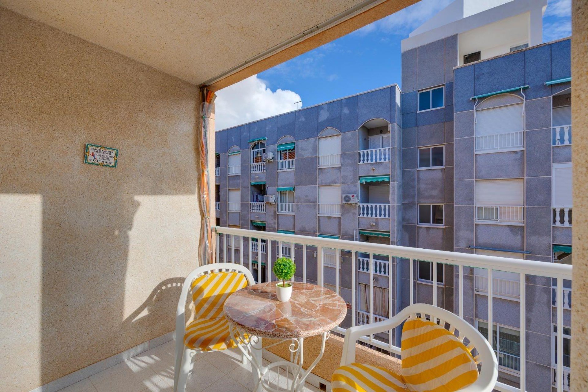 Herverkoop - Appartement -
Torrevieja - Acequion