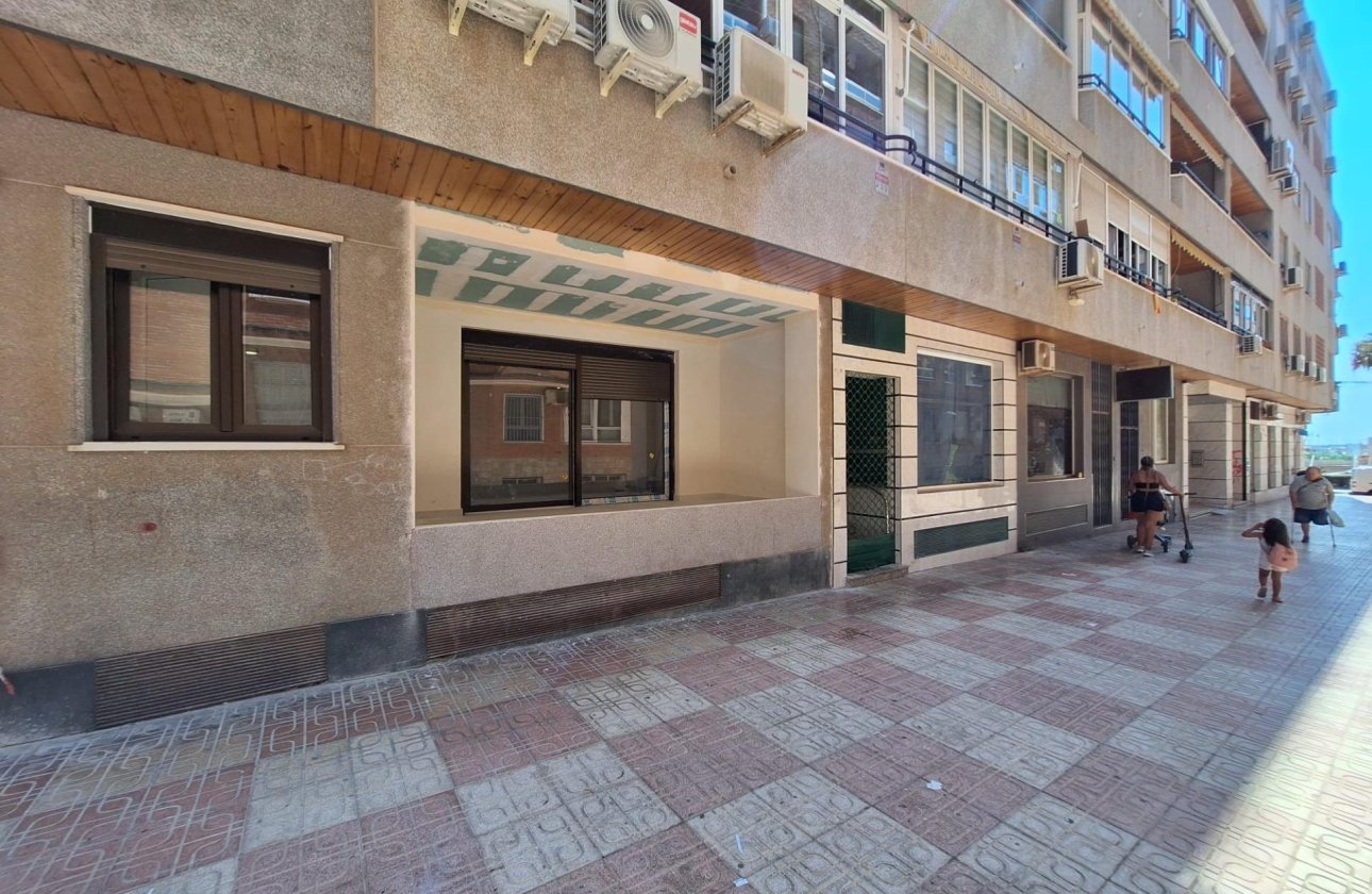 Herverkoop - Appartement -
Torrevieja - Acequion