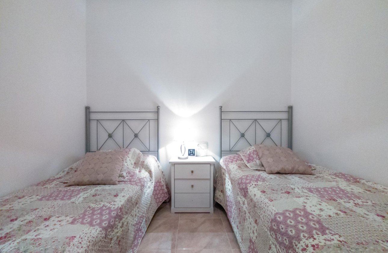 Herverkoop - Appartement -
Torrevieja - Acequion