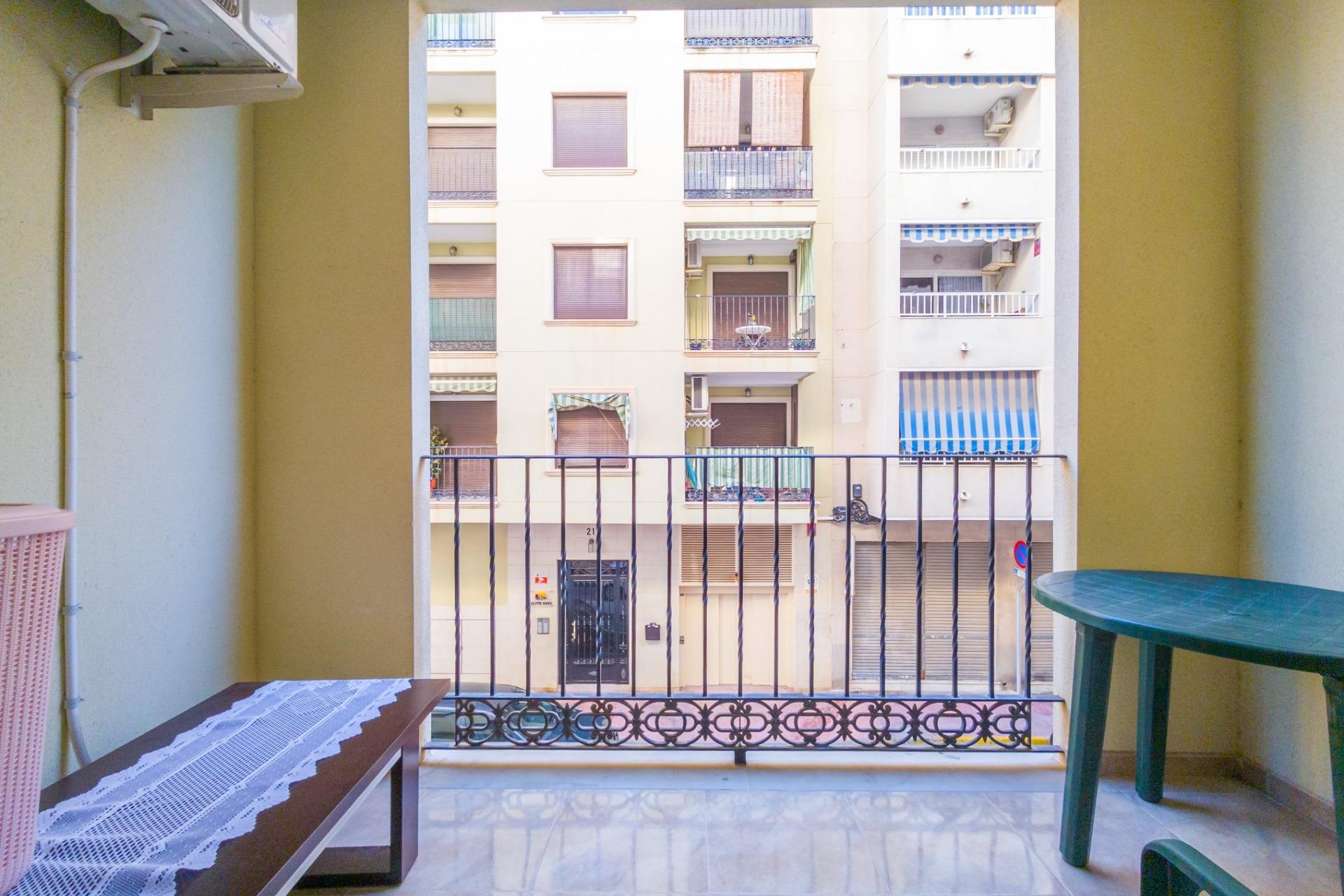 Herverkoop - Appartement -
Torrevieja - Acequion
