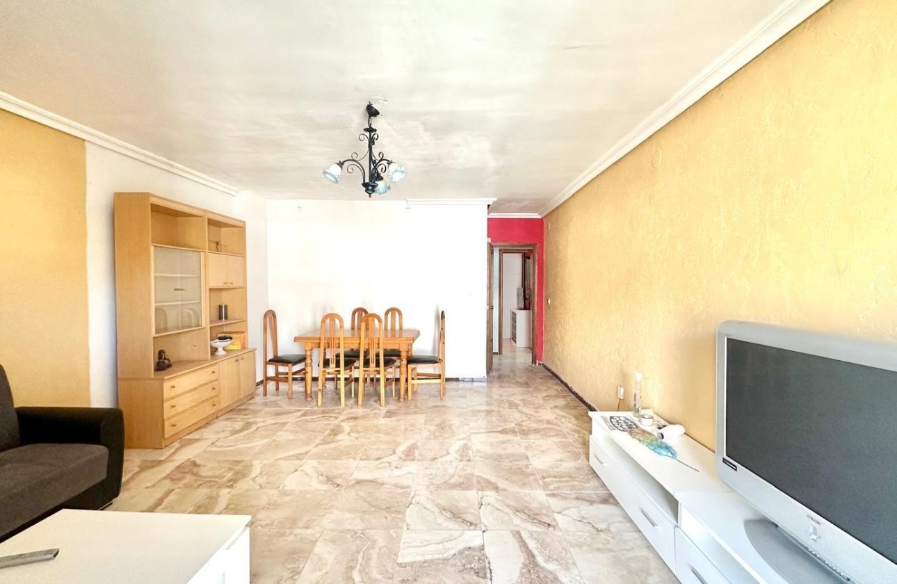 Herverkoop - Appartement -
Torrevieja - Acequion