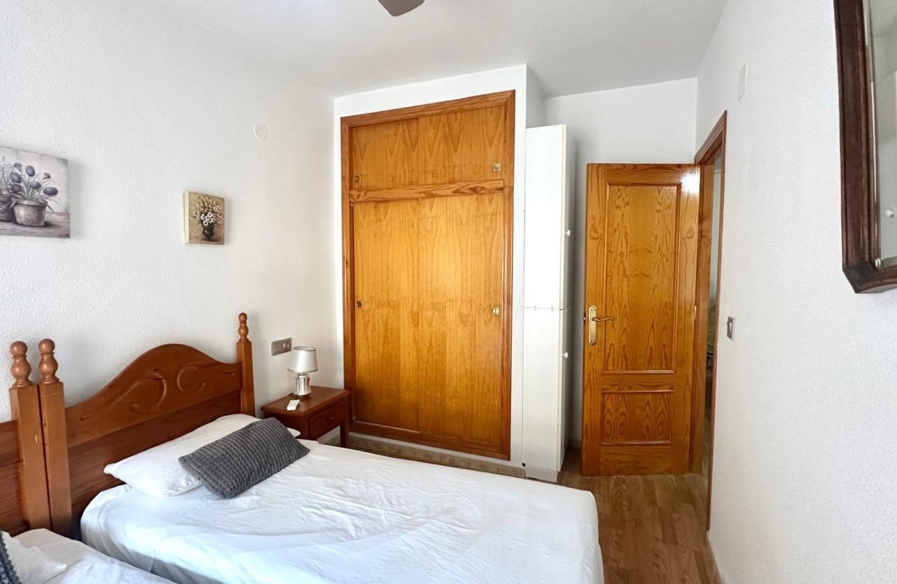 Herverkoop - Appartement -
Torrevieja - Acequion