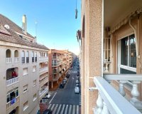 Herverkoop - Appartement -
Torrevieja - Acequion