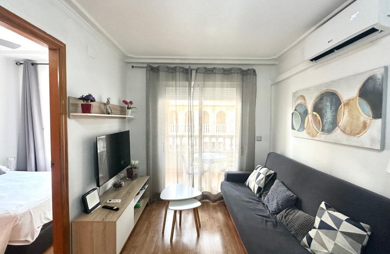 Herverkoop - Appartement -
Torrevieja - Acequion