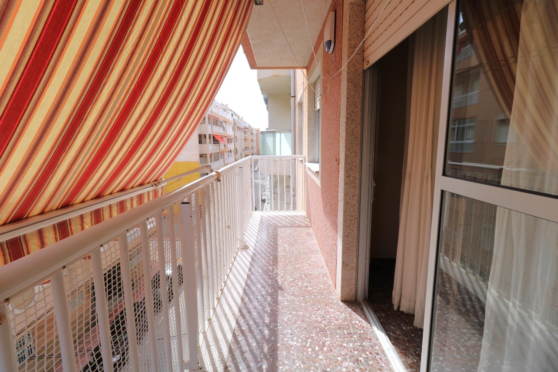 Herverkoop - Appartement -
Torrevieja - Acequion