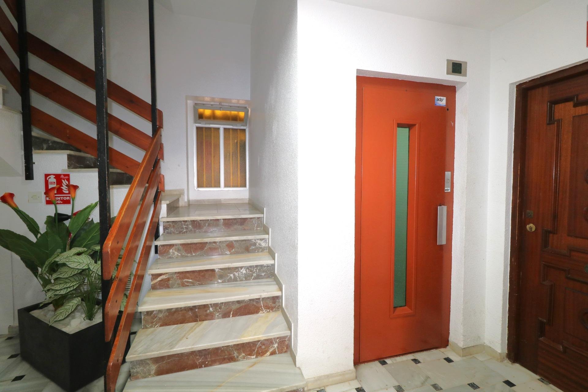 Herverkoop - Appartement -
Torrevieja - Acequion