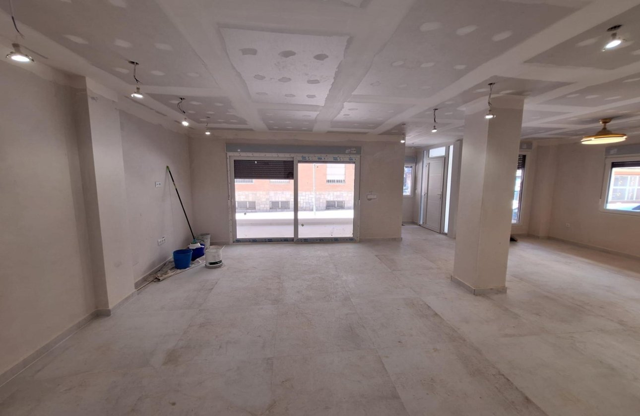 Herverkoop - Appartement -
Torrevieja - Acequion