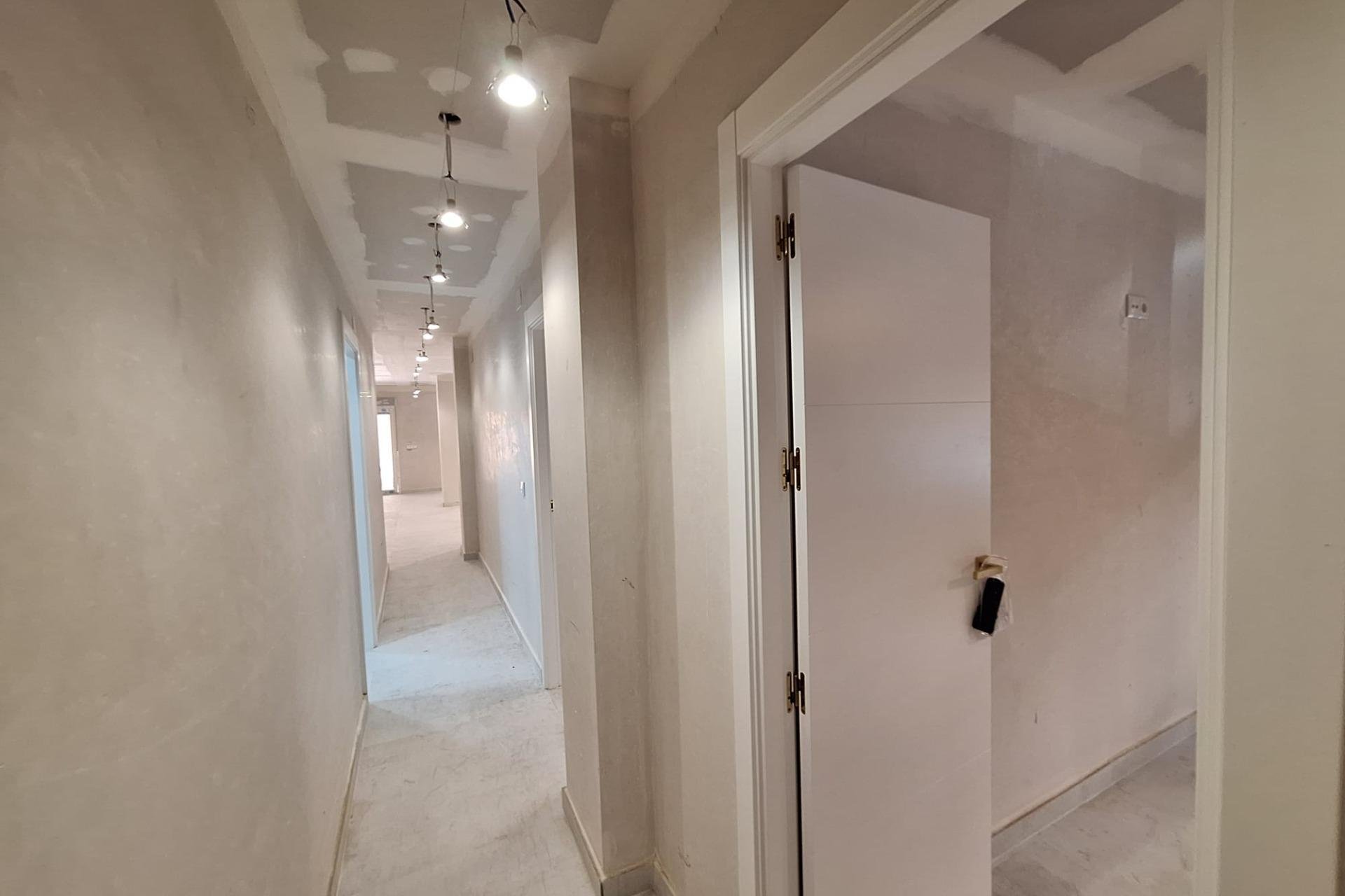 Herverkoop - Appartement -
Torrevieja - Acequion