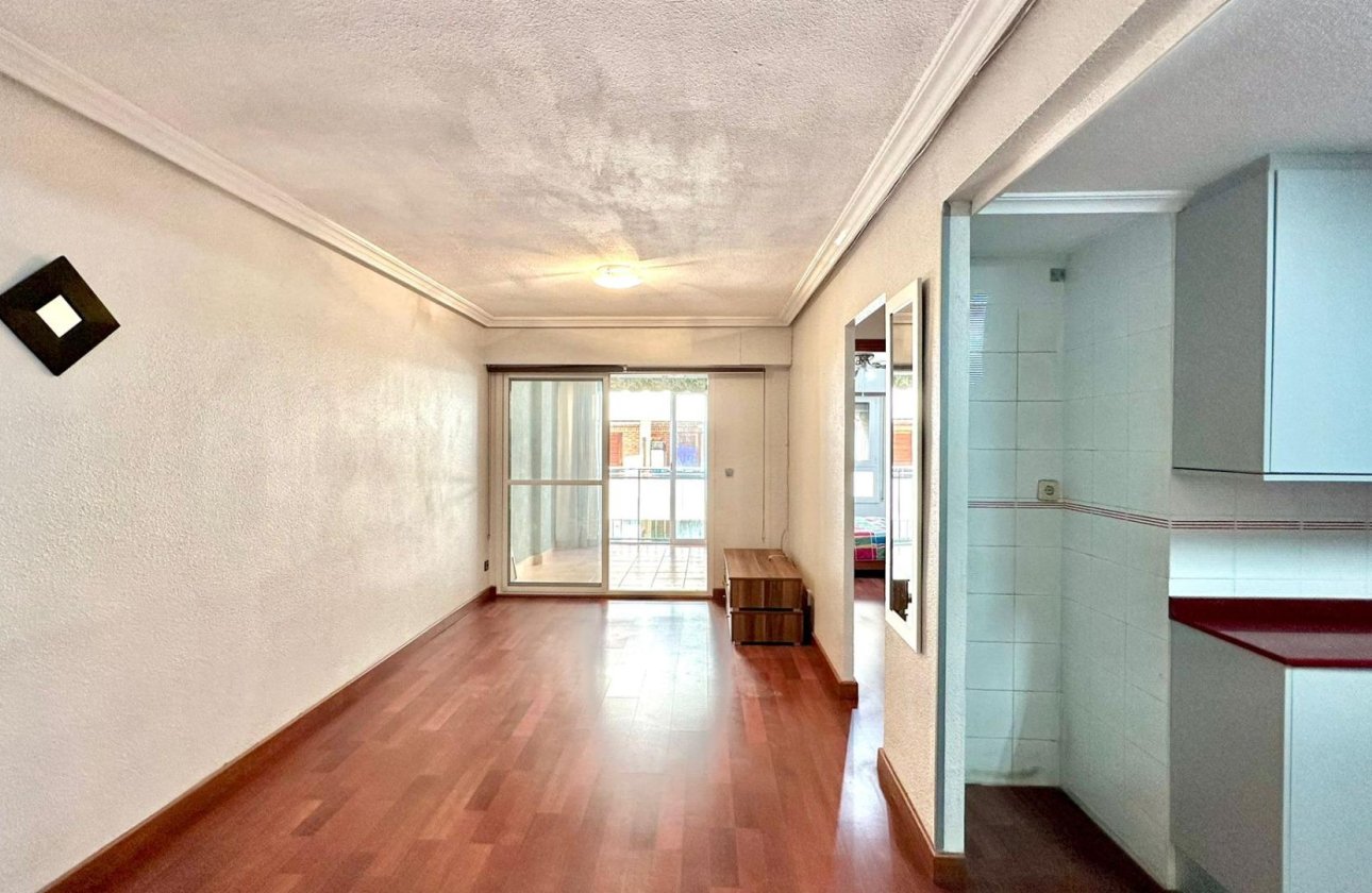 Herverkoop - Appartement -
Torrevieja - Acequion