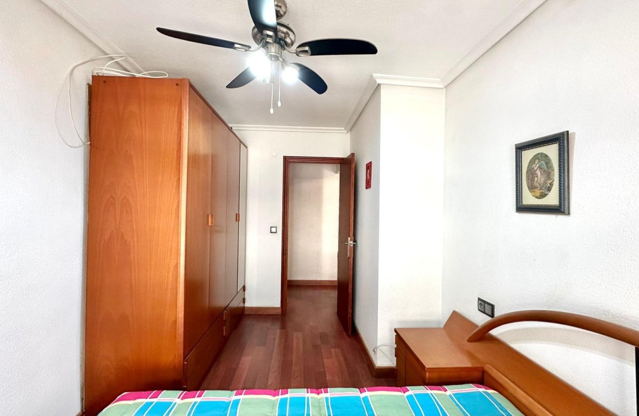 Herverkoop - Appartement -
Torrevieja - Acequion