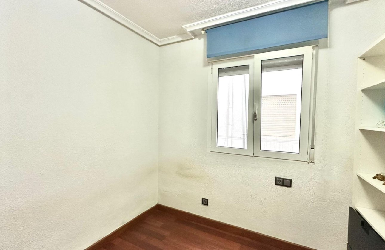 Herverkoop - Appartement -
Torrevieja - Acequion