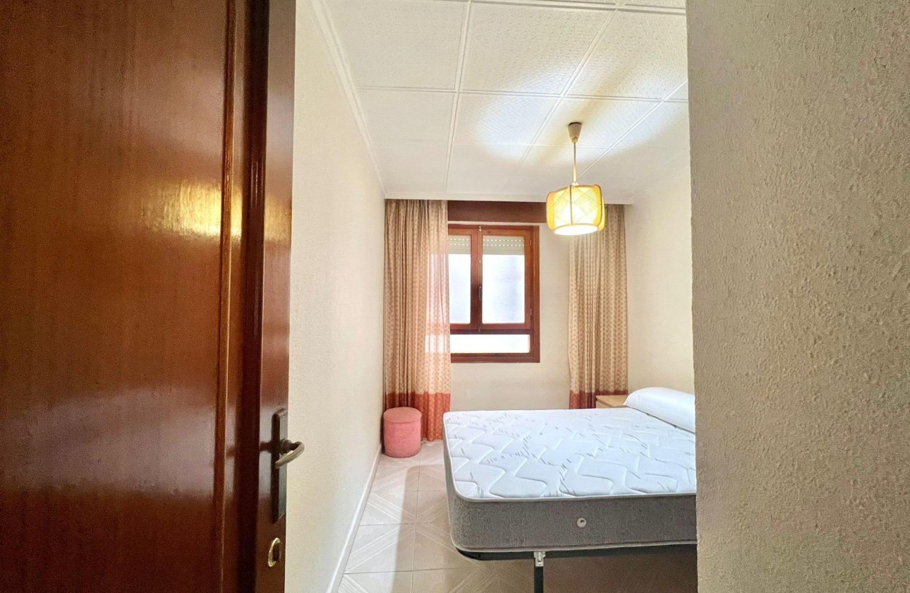 Herverkoop - Appartement -
Torrevieja - Acequion