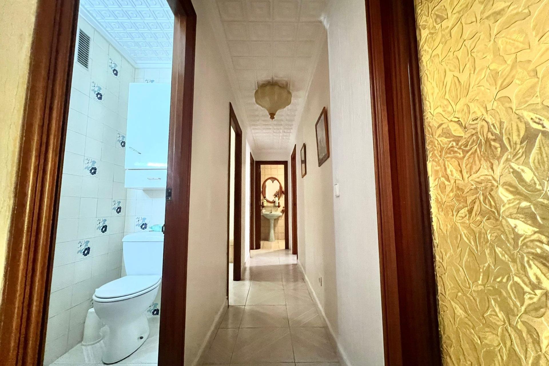 Herverkoop - Appartement -
Torrevieja - Acequion