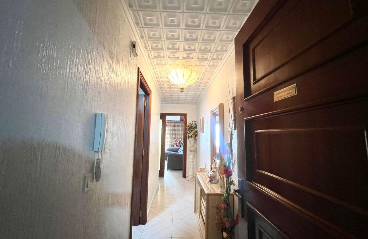 Herverkoop - Appartement -
Torrevieja - Acequion