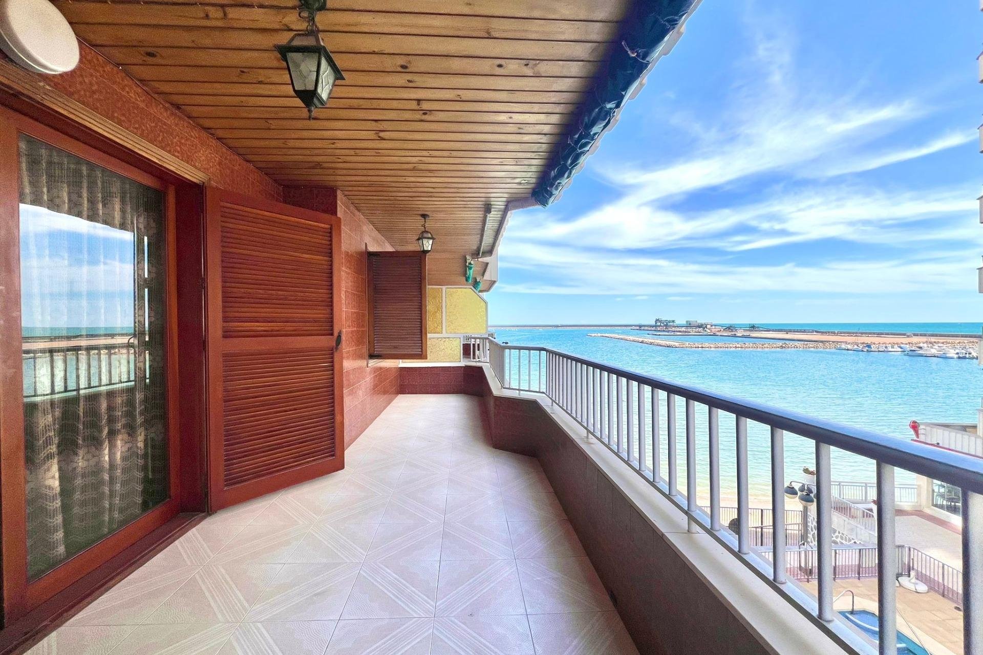 Herverkoop - Appartement -
Torrevieja - Acequion