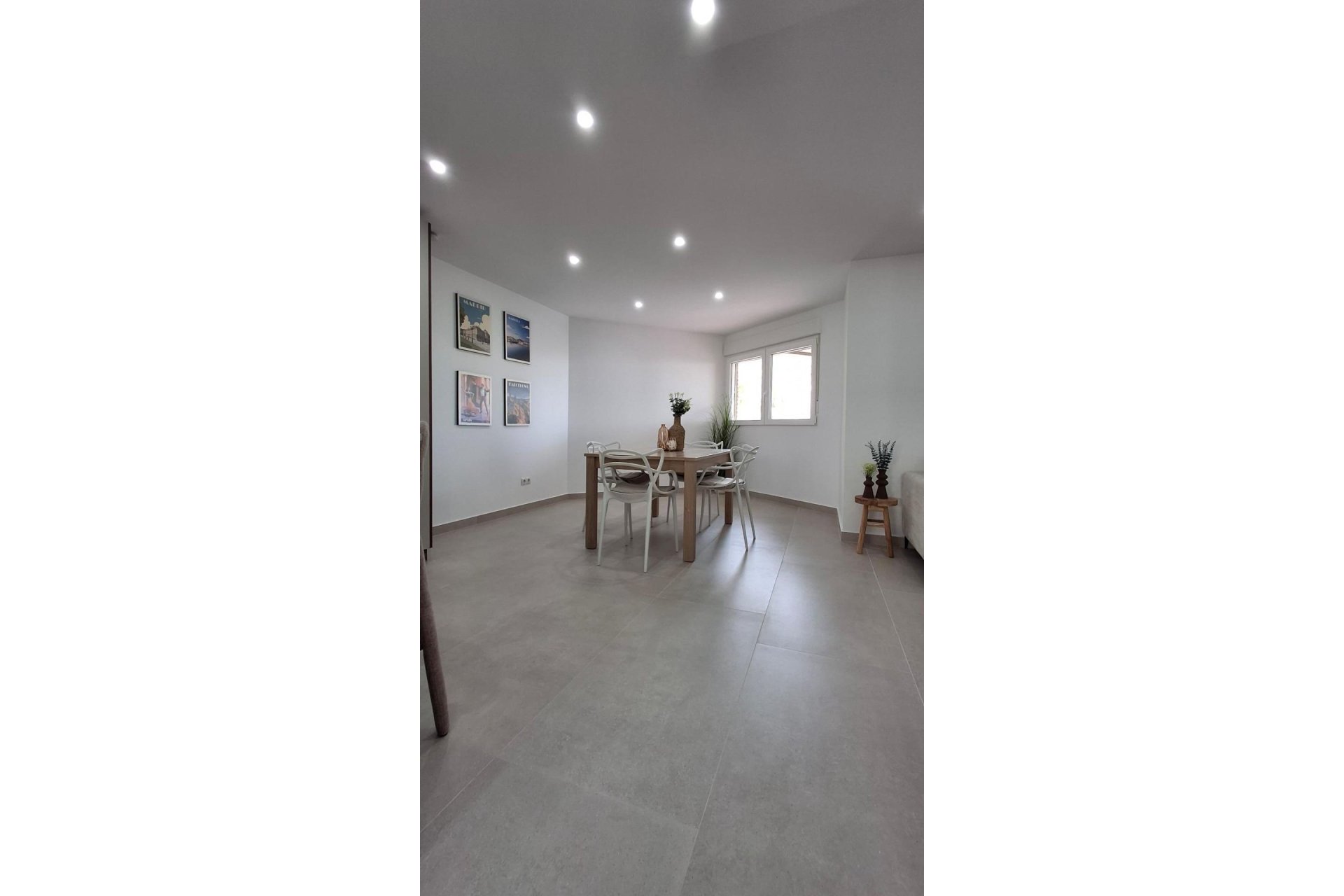 Herverkoop - Appartement -
Torrevieja - Acequion