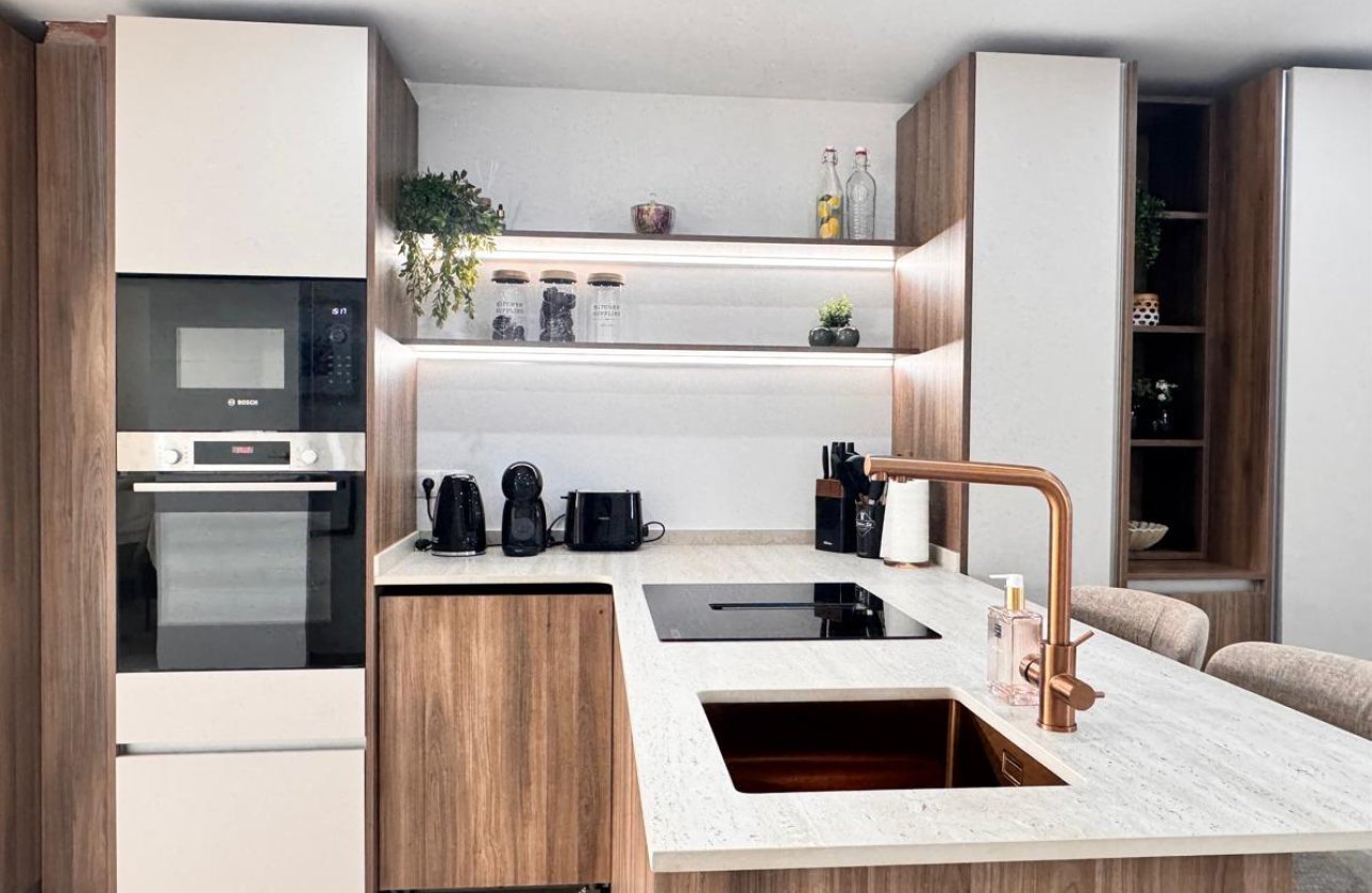 Herverkoop - Appartement -
Torrevieja - Acequion