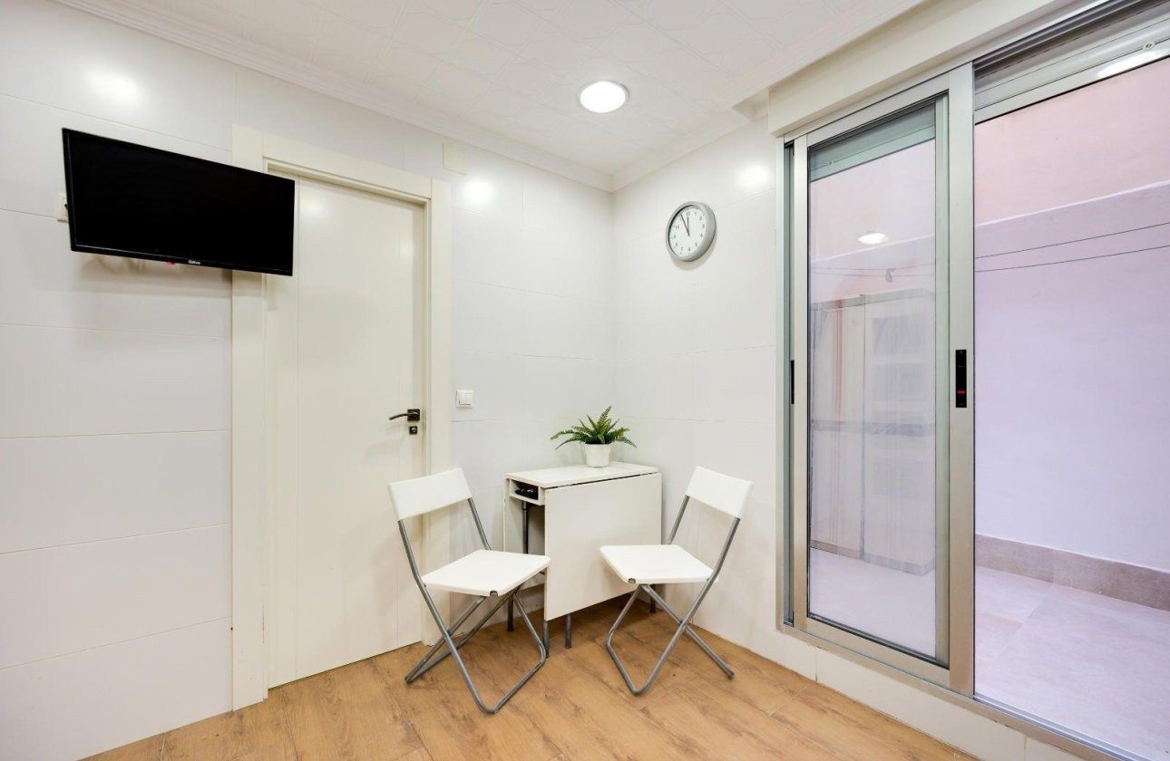 Herverkoop - Appartement -
Torrevieja - Acequion