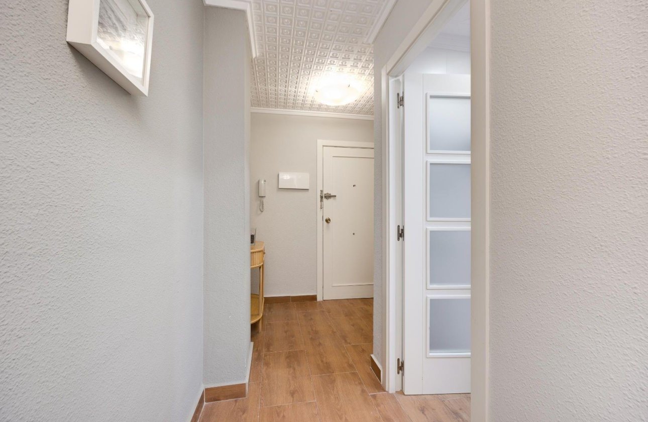 Herverkoop - Appartement -
Torrevieja - Acequion