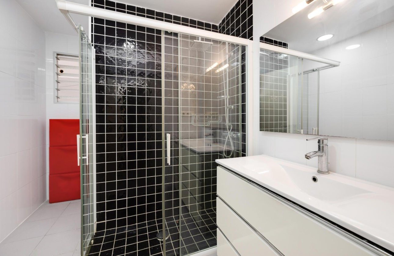 Herverkoop - Appartement -
Torrevieja - Acequion