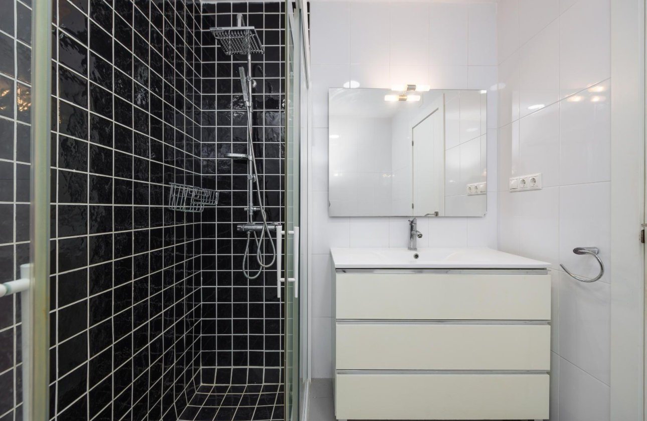 Herverkoop - Appartement -
Torrevieja - Acequion