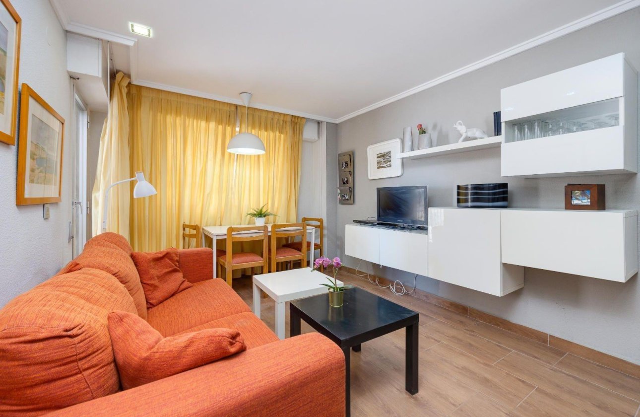 Herverkoop - Appartement -
Torrevieja - Acequion