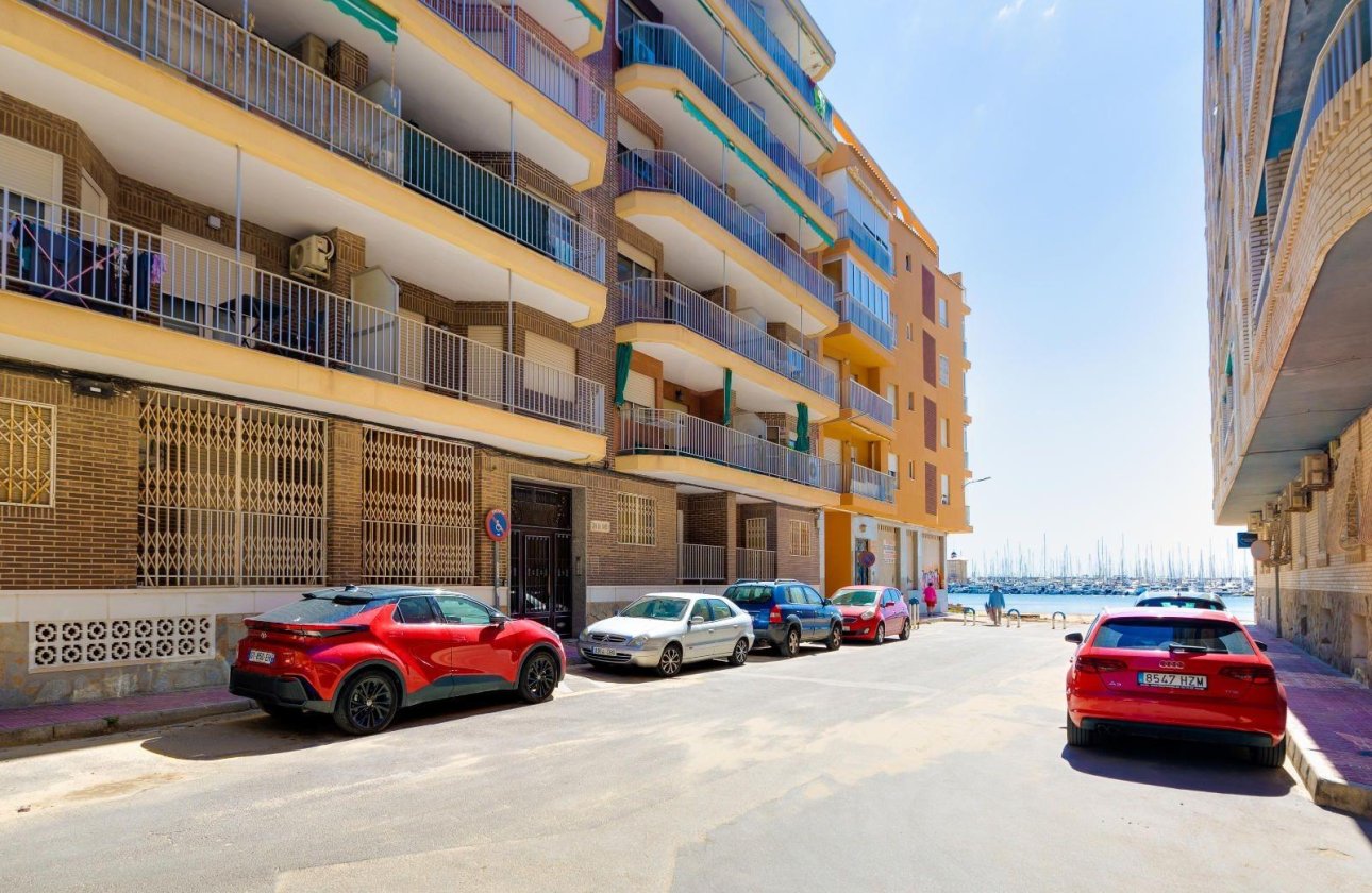 Herverkoop - Appartement -
Torrevieja - Acequion