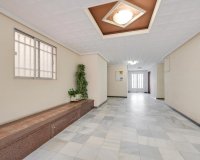 Herverkoop - Appartement -
Torrevieja - Acequion