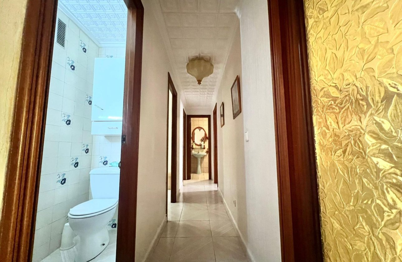 Herverkoop - Appartement -
Torrevieja - Acequion