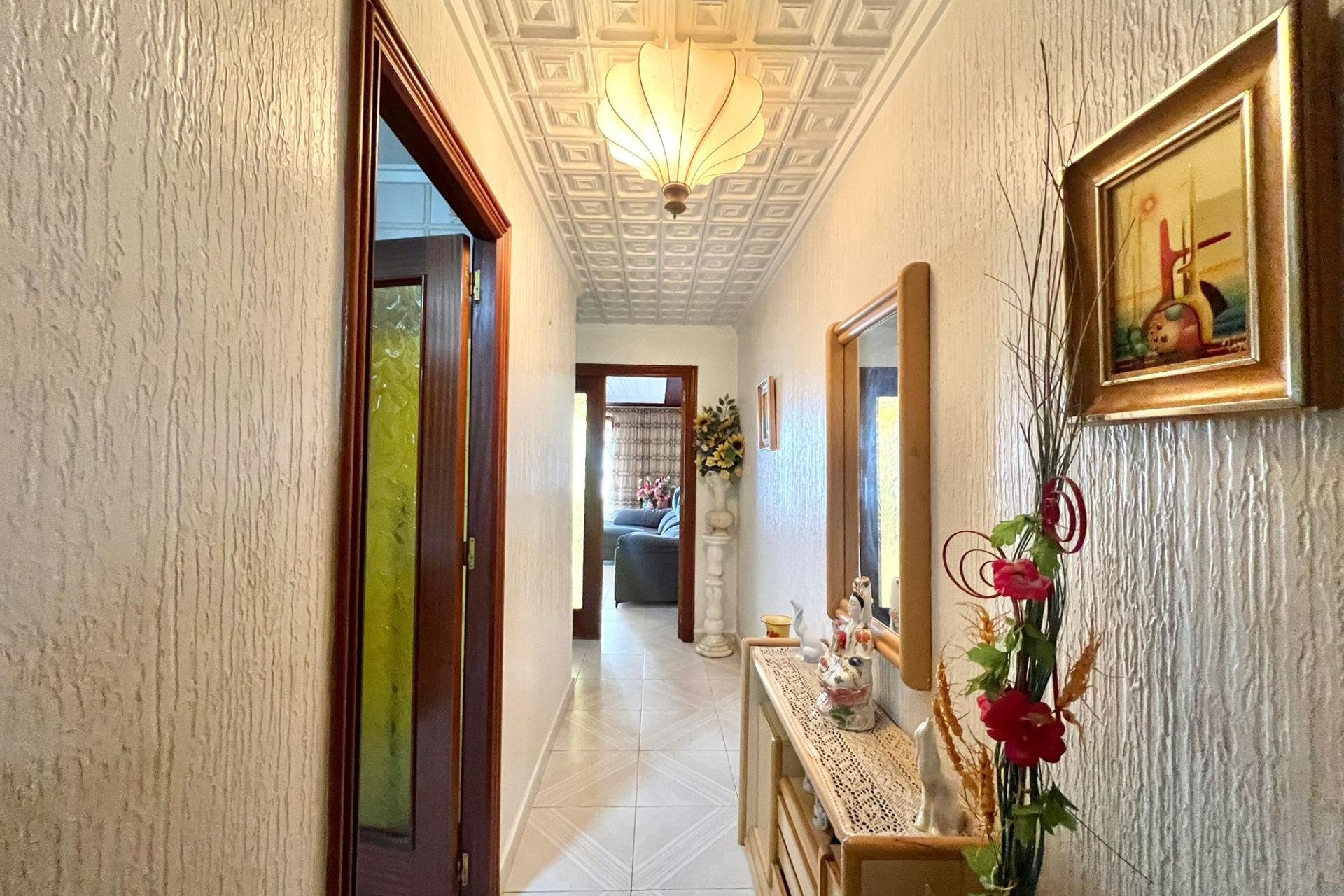 Herverkoop - Appartement -
Torrevieja - Acequion