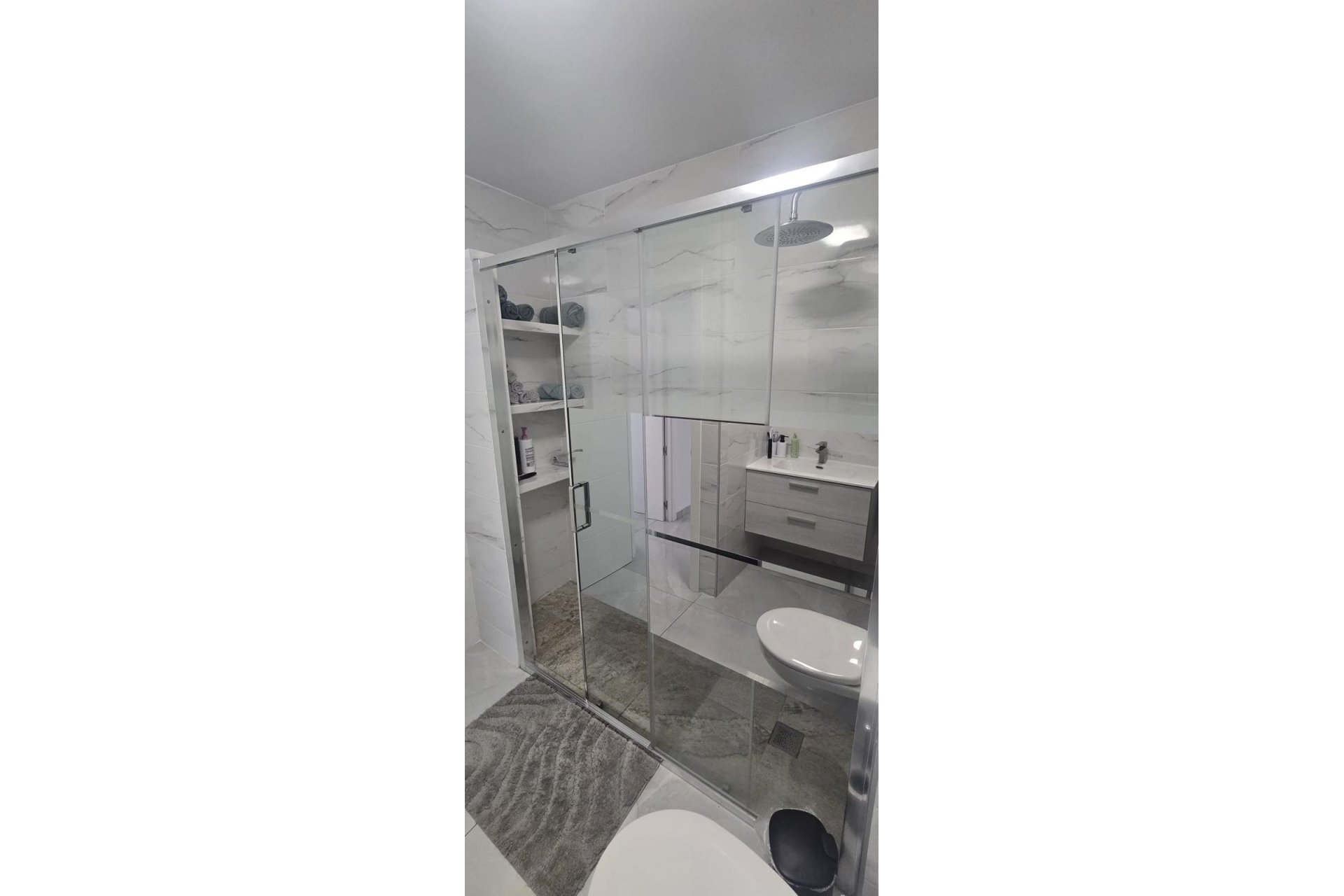 Herverkoop - Appartement -
Torrevieja - Acequion