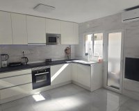 Herverkoop - Appartement -
Torrevieja - Acequion