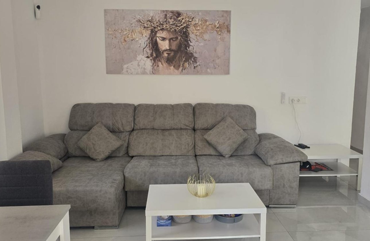 Herverkoop - Appartement -
Torrevieja - Acequion
