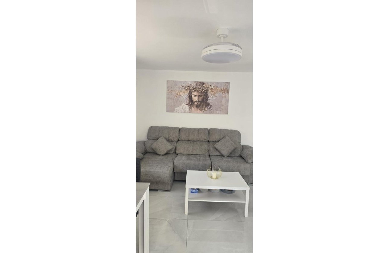 Herverkoop - Appartement -
Torrevieja - Acequion