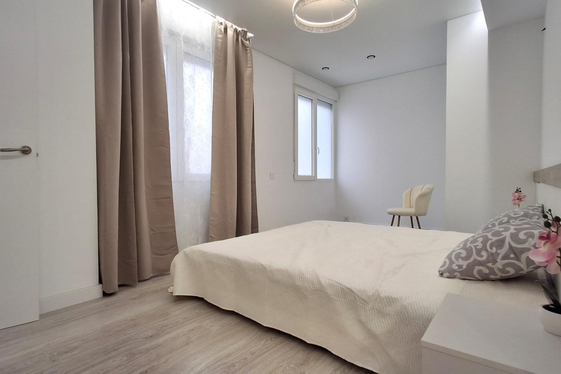 Herverkoop - Appartement -
Torrevieja - Acequion