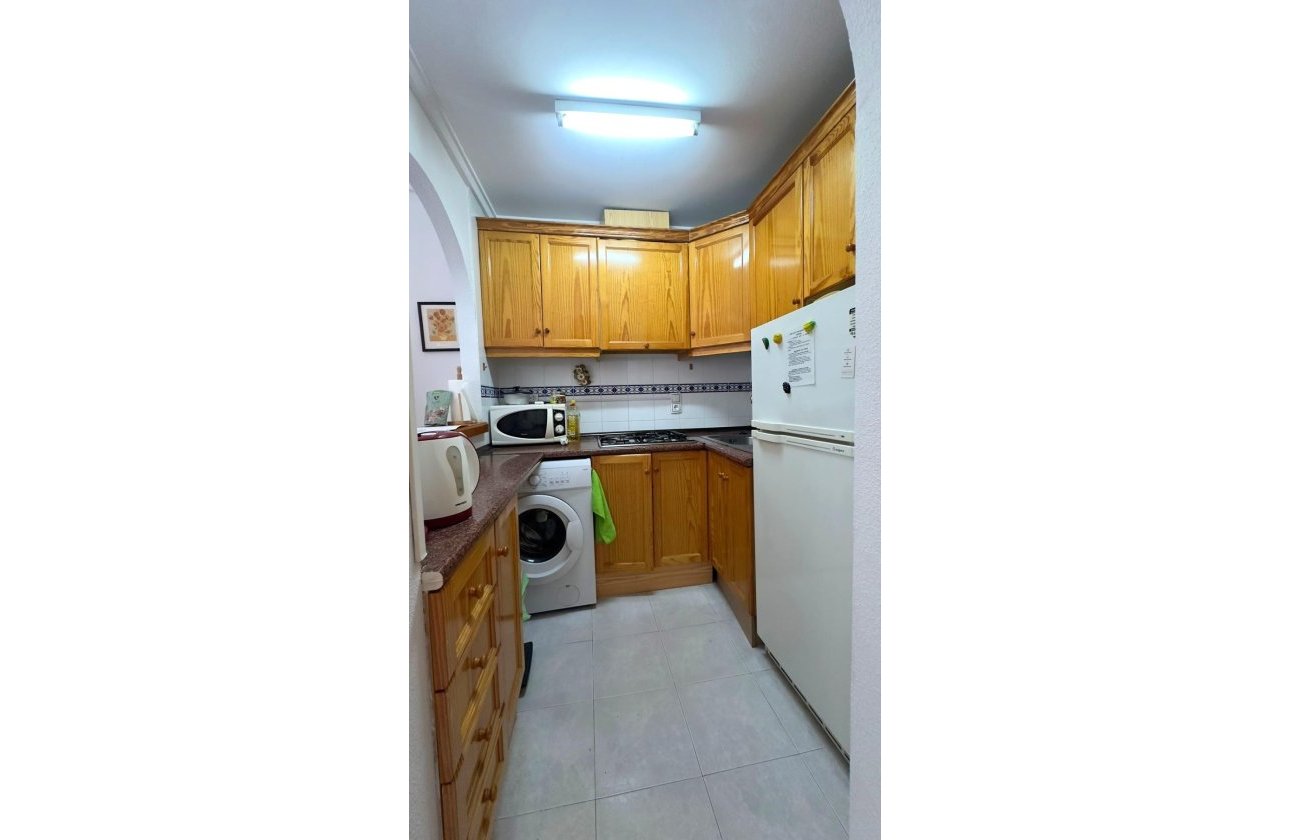 Herverkoop - Appartement -
Torrevieja - Acequion