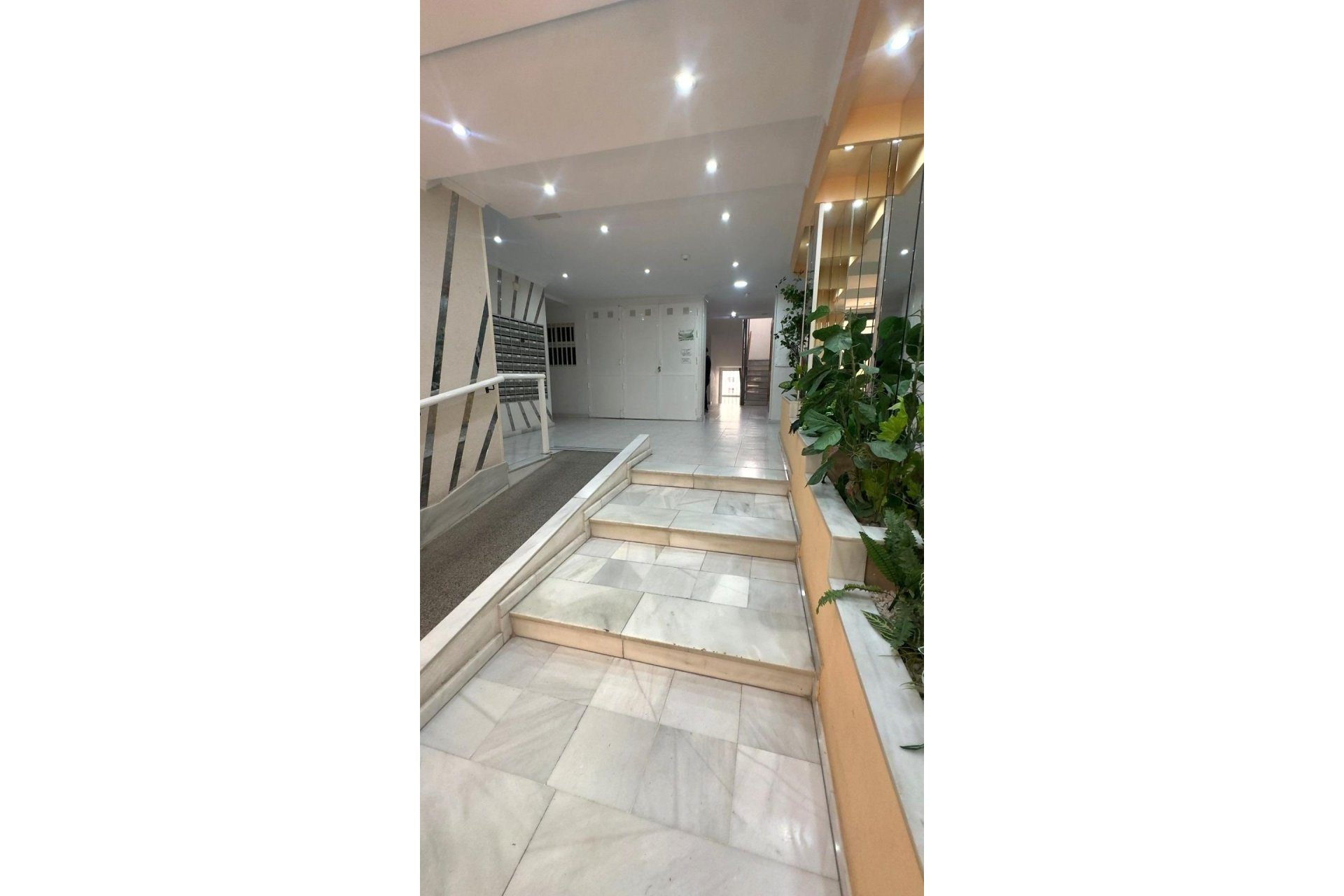 Herverkoop - Appartement -
Torrevieja - Acequion