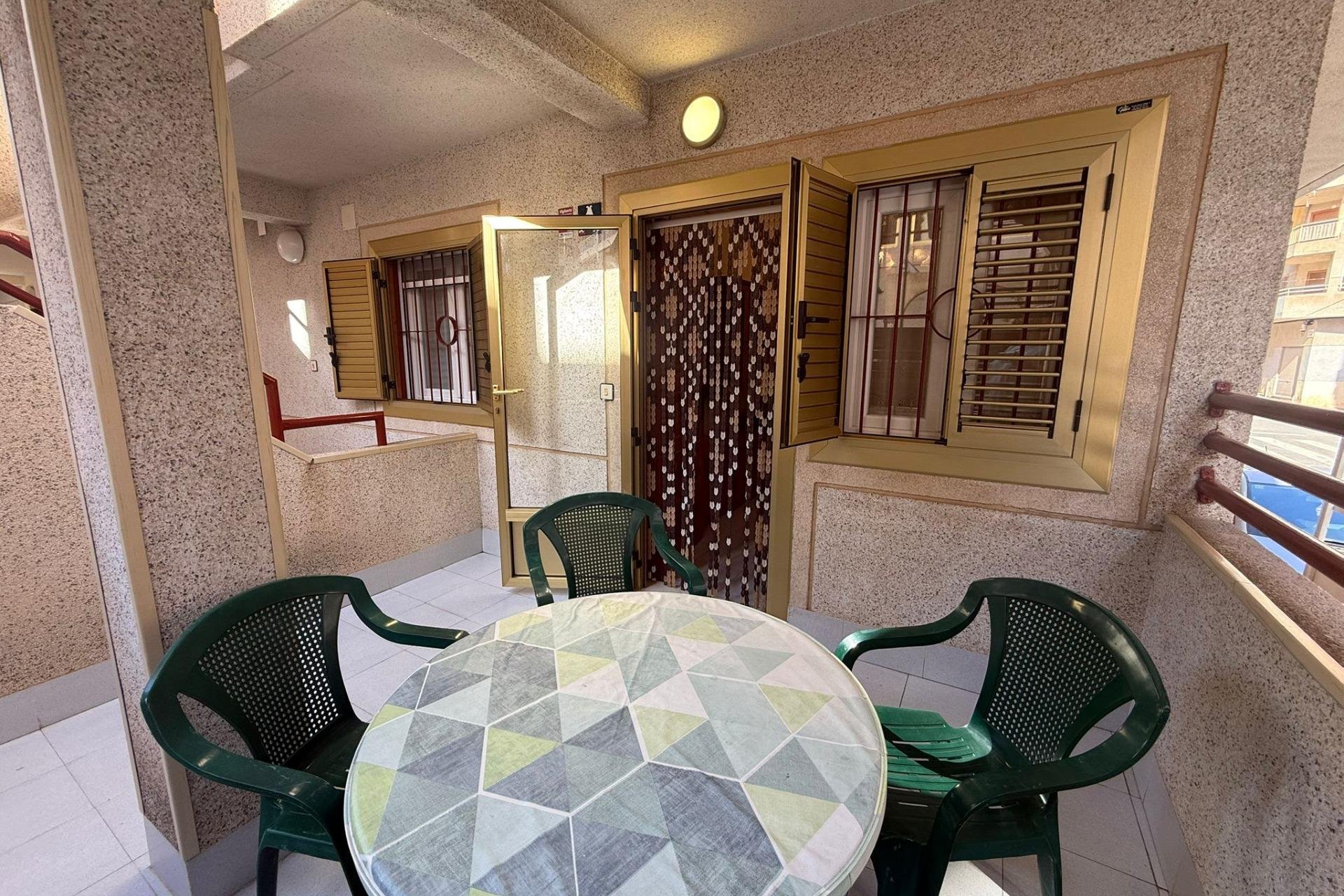 Herverkoop - Appartement -
Torrevieja - Acequion