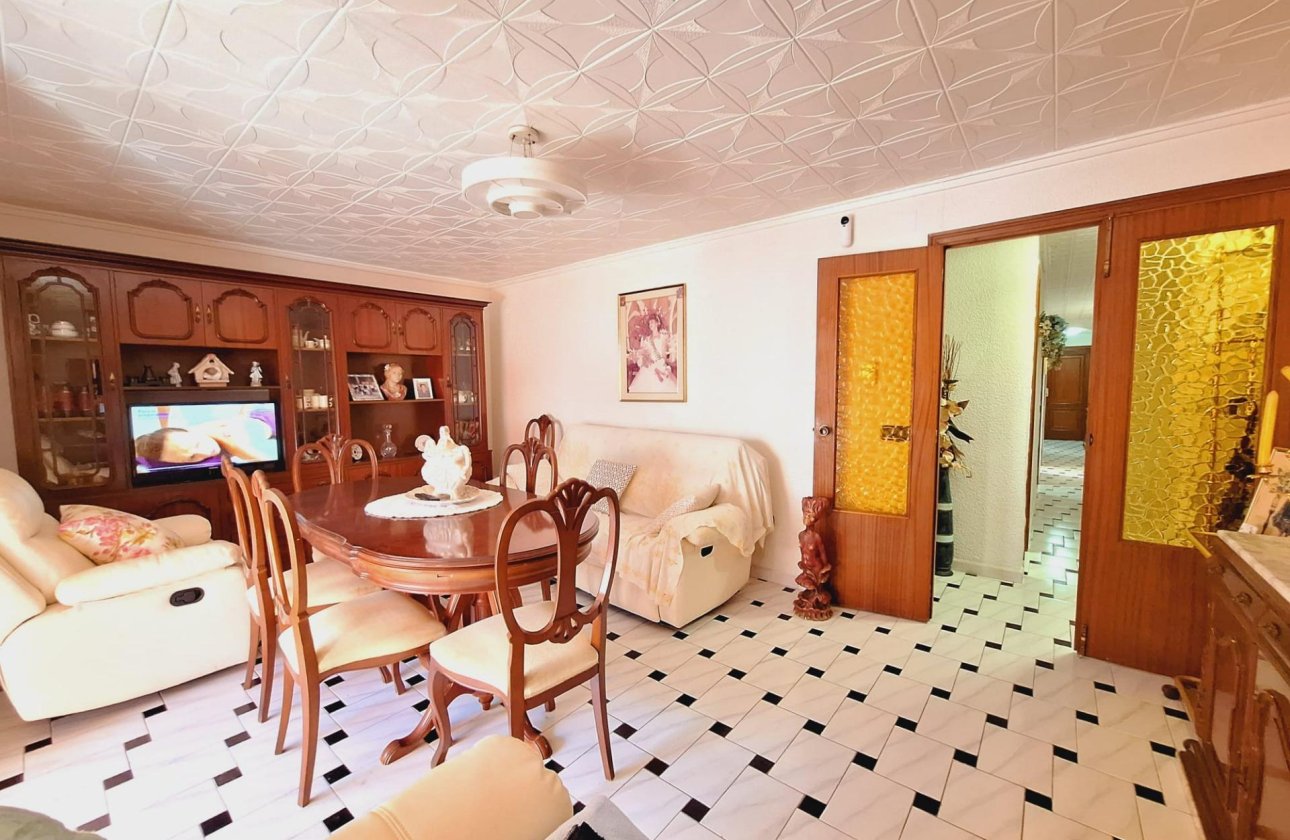 Herverkoop - Appartement -
Torrevieja - Acequion